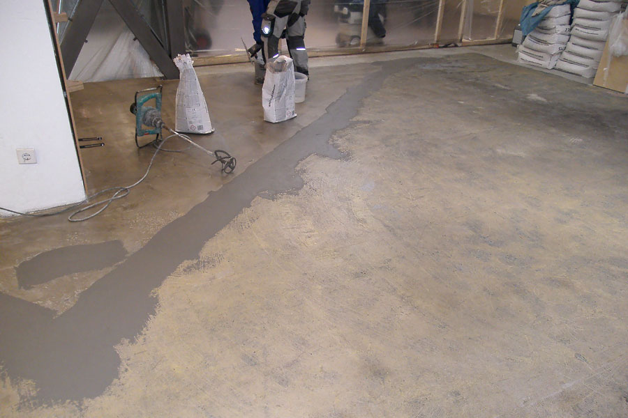 Fußbodenerneuerung 350m² Fahrradladen Bochum: Von der Untergrundvorbereitung bis zum fertigen PVC-Designbelag 3