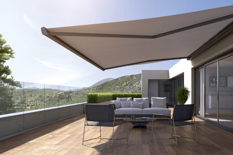 Moderne Markise als effektiver Sonnenschutz für Terrasse und Balkon