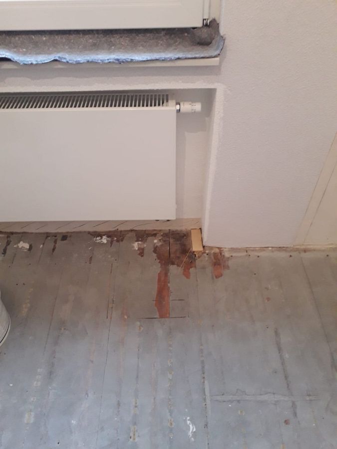 Professionelle Parkett-Aufarbeitung: Eiche Massivparkett und Holzdielen geschliffen, antikfarbig geölt und lackiert-05