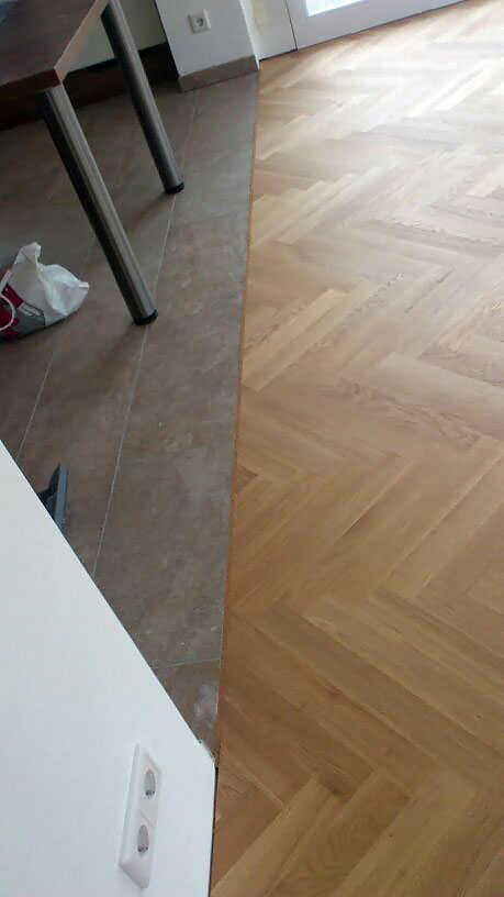 Renovierung im Privathaushalt – Parkett in Fischgrätmuster Eiche Natur geölt