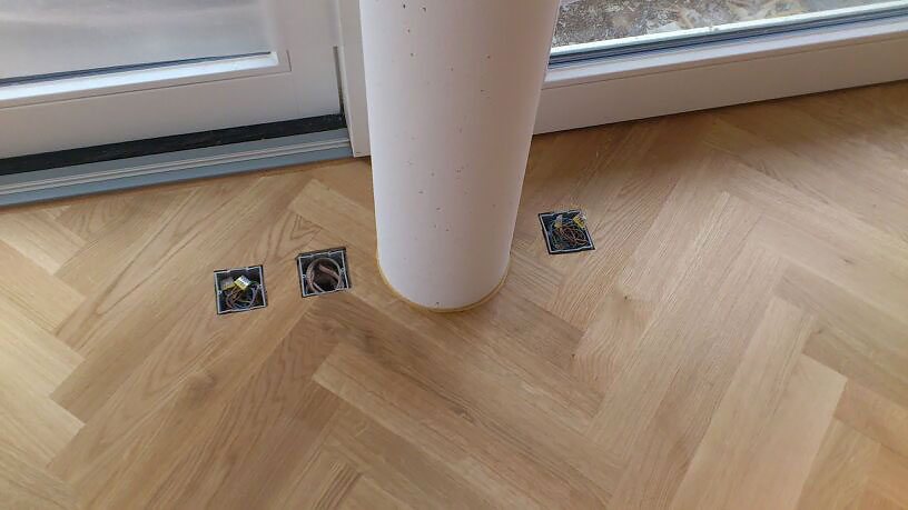 Renovierung im Privathaushalt – Parkett in Fischgrätmuster Eiche Natur geölt