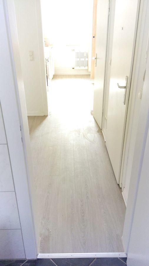 anierung von altem Steinholzestrich durch modernen Vinyl-Designklickbelag-04